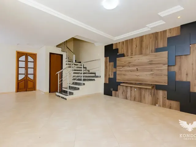 Sobrado 4 quartos e 4 banheiros, à venda, no bairro Santa Felicidade em Curitiba