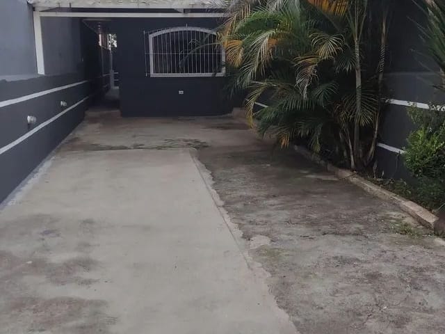 Foto do Sobrado - Excelente sobrado com 4 dormitórios, 1 suíte com clouset  com  sacada,  6 vagas,  191 m² -  Vila Nova Bonsucesso- Guarulhos -SP | Imobiliária Compare