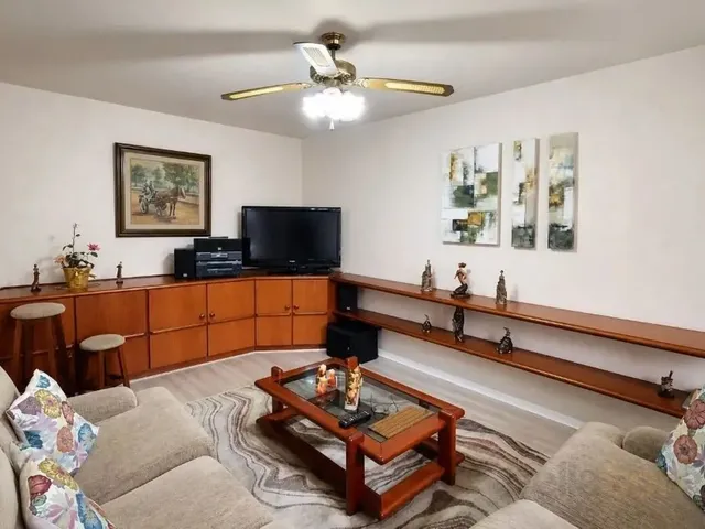 Sobrado com 149m² 3 quartos e 4 banheiros, à venda, no bairro Ahú em Curitiba