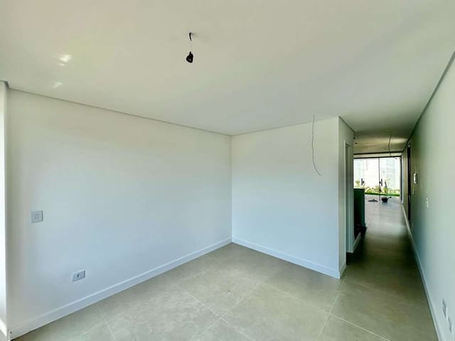 Sobrado com 125m² 3 quartos e 3 banheiros, à venda, no bairro Lageadinho em Cotia
