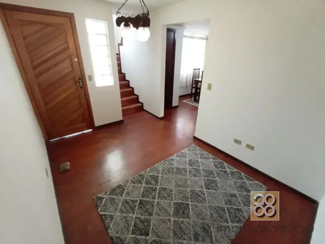 Sobrado 3 quartos e 1 banheiro, à venda, no bairro Bom Retiro em Curitiba