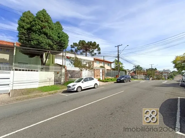 Sobrado 3 quartos e 1 banheiro, à venda, no bairro Bom Retiro em Curitiba