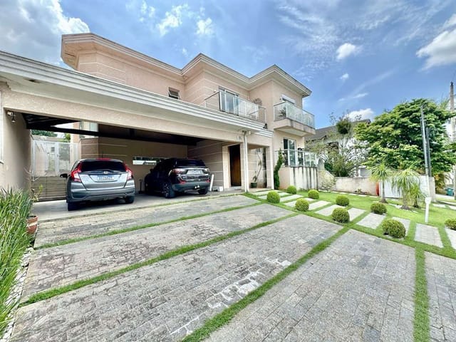 Sobrado com 720m² 3 quartos e 4 banheiros, à venda, no bairro Jardim do Golf I em Jandira