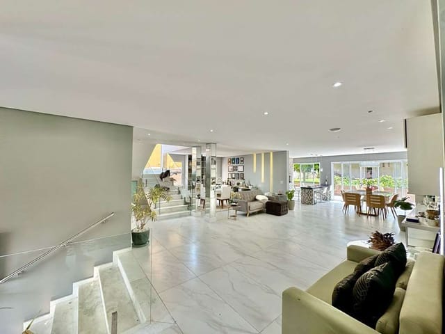Sobrado com 720m² 3 quartos e 4 banheiros, à venda, no bairro Jardim do Golf I em Jandira
