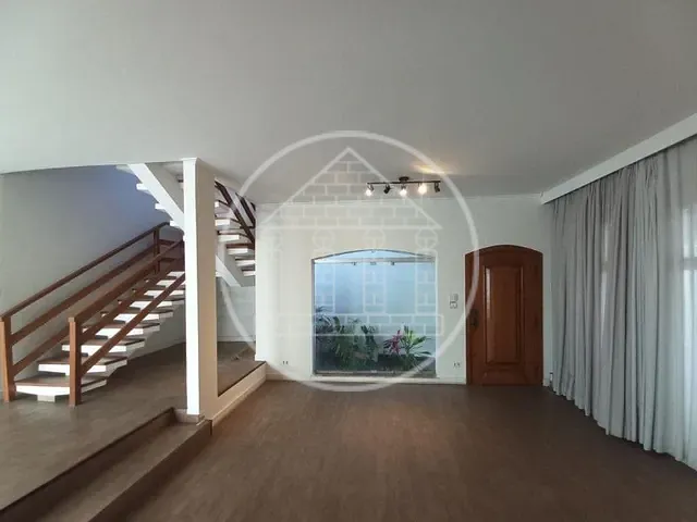 Sobrado com 250m² 4 quartos e 3 banheiros, à venda, no bairro Santo Amaro em São Paulo