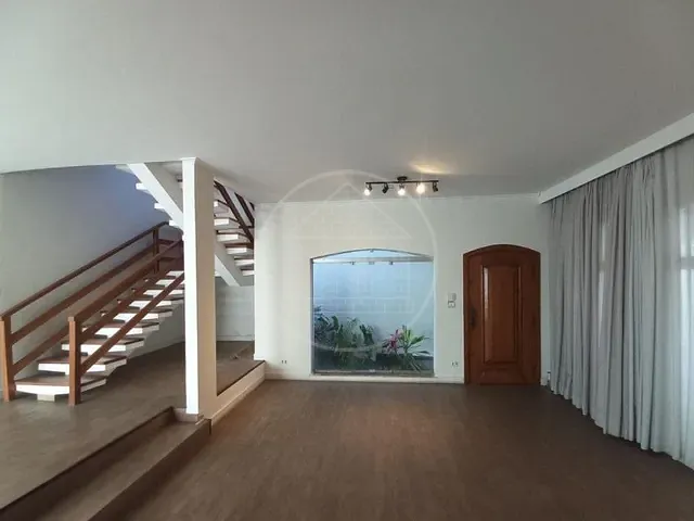Sobrado com 250m² 4 quartos e 3 banheiros, à venda, no bairro Santo Amaro em São Paulo