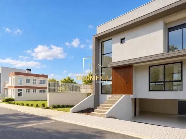 Casa 3 quartos e 5 banheiros, à venda, no bairro Xaxim em Curitiba