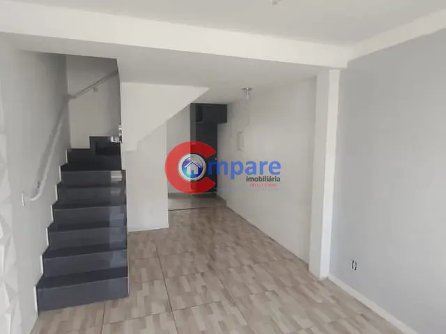 Sobrado 2 quartos e 1 banheiro, à venda, no bairro Água Chata em Guarulhos