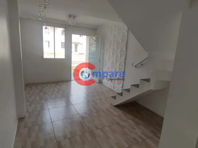 Sobrado 2 quartos e 1 banheiro, à venda, no bairro Água Chata em Guarulhos