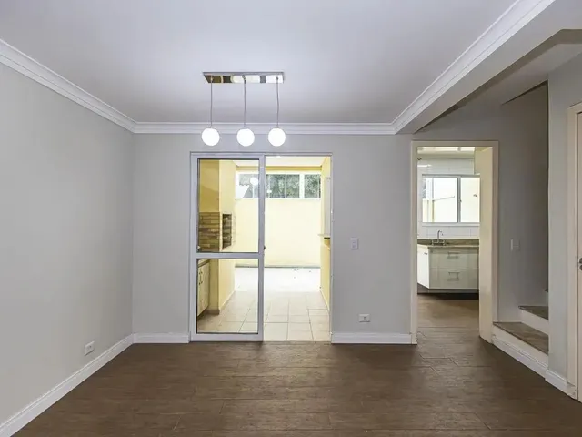 Sobrado com 147m² 3 quartos e 2 banheiros, à venda, no bairro Bairro Alto em Curitiba