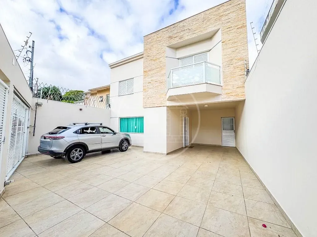 Sobrado, 4 quartos, 277 m² - Foto 1