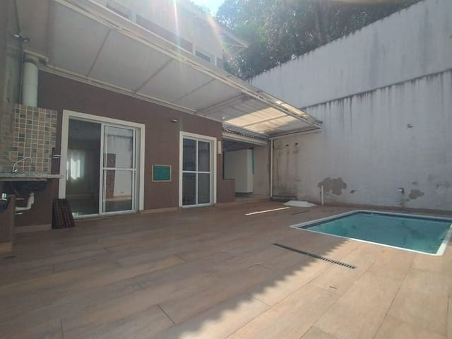 Sobrado com 205m² 2 quartos e 2 banheiros, à venda, no bairro Portal do Santa Paula em Cotia