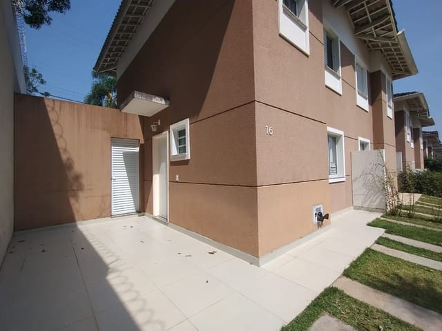 Sobrado com 205m² 2 quartos e 2 banheiros, à venda, no bairro Portal do Santa Paula em Cotia