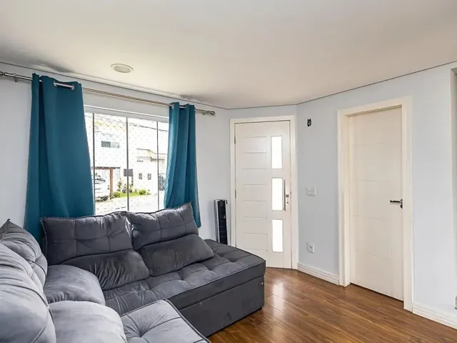 Sobrado com 113m² 2 quartos e 1 banheiro, à venda, no bairro Campo Comprido em Curitiba