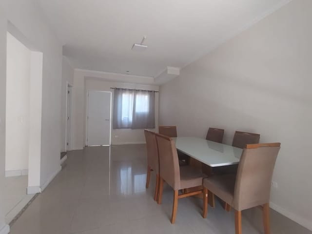 Sobrado com 150m² 2 quartos e 1 banheiro, à venda, no bairro Portal do Santa Paula em Cotia