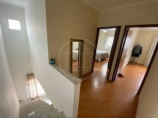Sobrado com 250m² 4 quartos e 3 banheiros, à venda, no bairro Jardim Reimberg em São Paulo