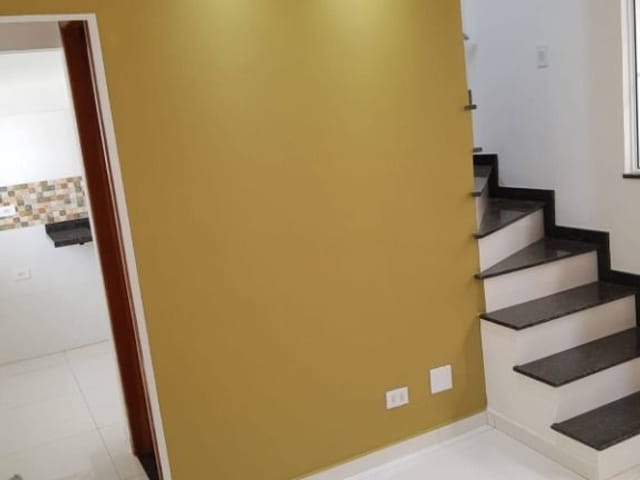 Sobrado com 70m² 2 quartos e 3 banheiros, à venda, no bairro Laranjeiras em Caieiras