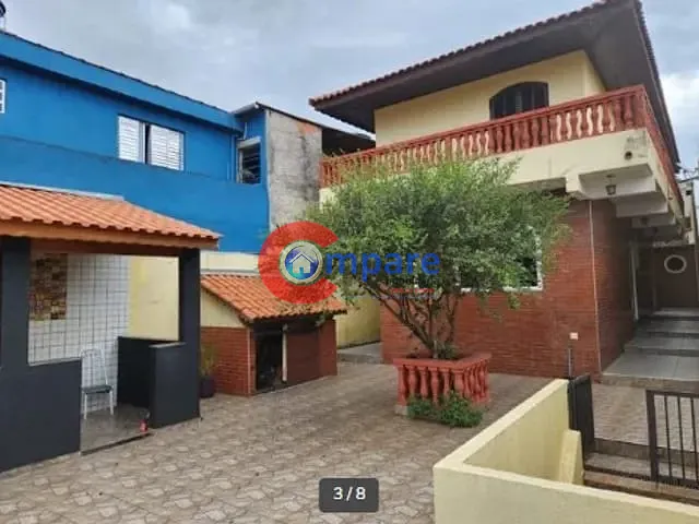 Sobrado com 400m² 3 quartos e 3 banheiros, à venda, no bairro Cidade Soberana em Guarulhos
