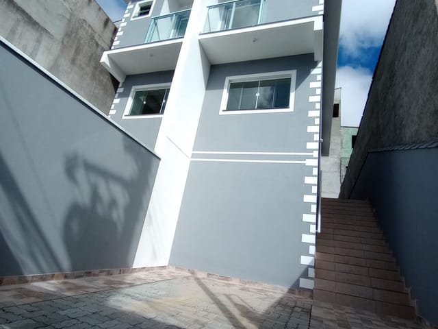 Foto do Sobrado - Sobrado NOVO à venda, na região do Parque Piratininga, 2 DORMITÓRIOS / 2 SUÍTES - ACEITA FINANCIAMENTO | Imobiliária Compare