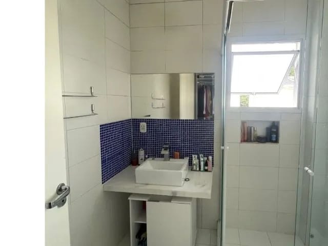 Sobrado com 172m² 4 quartos e 3 banheiros, à venda, no bairro Bairro do Maranhao em Cotia