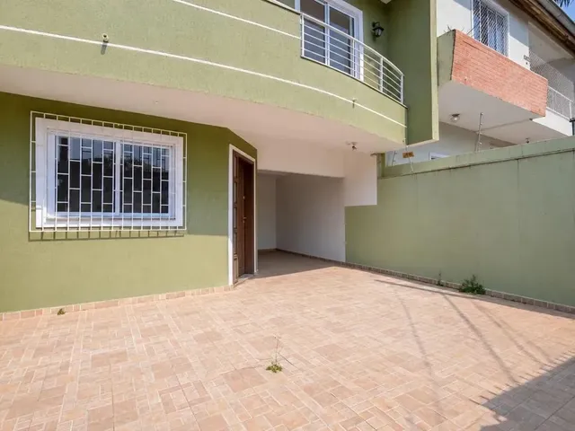 Sobrado 3 quartos e 1 banheiro, à venda, no bairro Pilarzinho em Curitiba