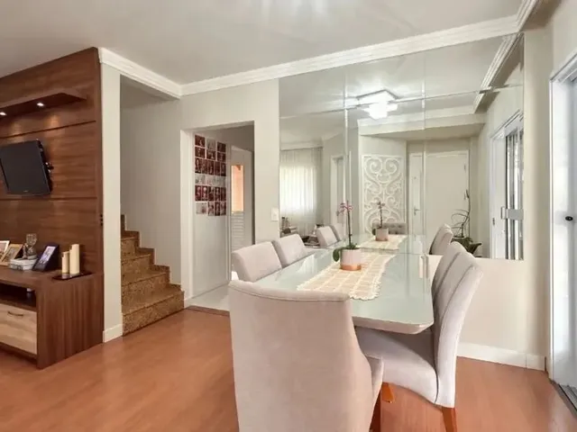 Sobrado com 93m² 3 quartos e 2 banheiros, à venda, no bairro Santa Felicidade em Curitiba