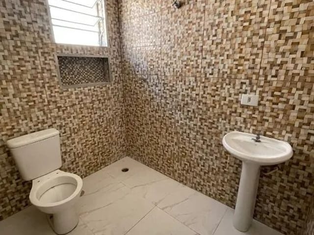 Sobrado com 62m² 2 quartos e 2 banheiros, à venda, no bairro Jardim Gabriela III em Jandira