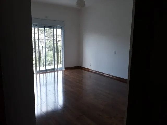 Sobrado com 450m² 4 quartos e 4 banheiros, à venda, no bairro Tarumã em Santana de Parnaíba