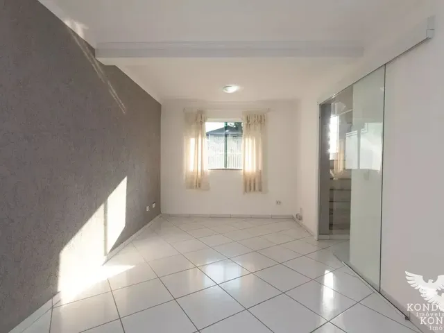 Sobrado 3 quartos e 3 banheiros, à venda, no bairro Santa Felicidade em Curitiba