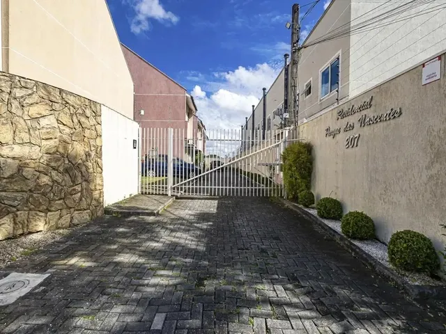 Sobrado 3 quartos e 1 banheiro, à venda, no bairro Cachoeira em Curitiba