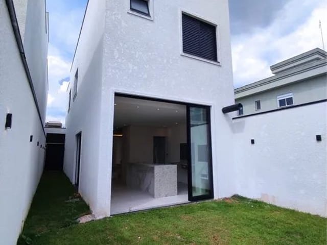 Sobrado com 150m² 2 quartos e 1 banheiro, à venda, no bairro Fazendinha em Santana de Parnaíba