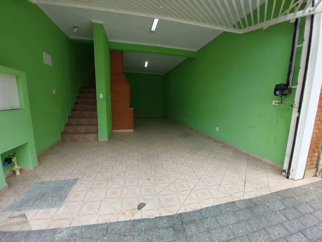 Sobrado com 180m² 3 quartos e 4 banheiros, à venda, no bairro Parque Nações Unidas em São Paulo