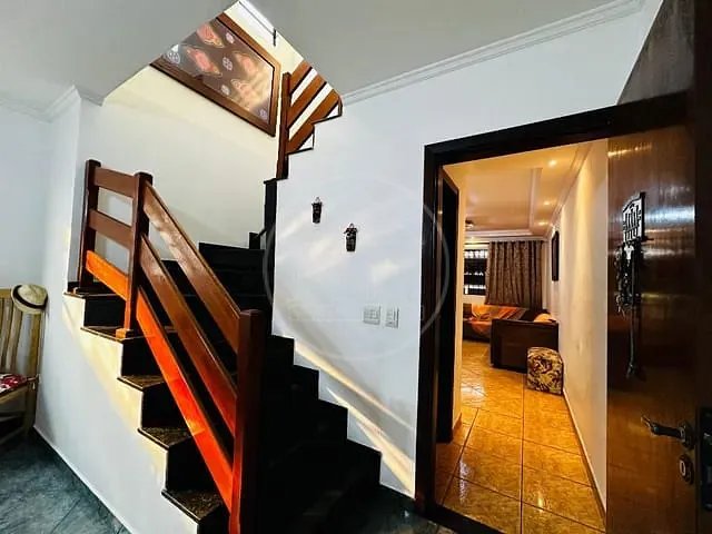 Sobrado com 180m² 4 quartos e 5 banheiros, à venda, no bairro Jardim Consórcio em São Paulo