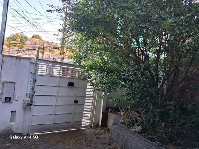 Sobrado com 200m² 4 quartos e 4 banheiros, à venda, no bairro Jardim Joao XXIII em São Paulo