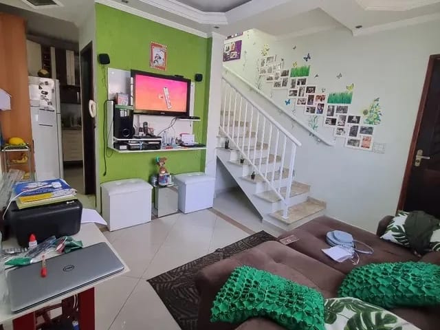 Foto do Sobrado - Excelente Sobrado à venda  em condomínio  fechado, com 106 metros, 2 dormitórios, 2 banheiros , Jardim do Papai, Guarulhos, SP | Imobiliária Compare