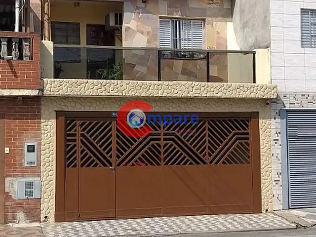 Sobrado 3 quartos e 2 banheiros, à venda, no bairro Vila Santa Maria em Guarulhos