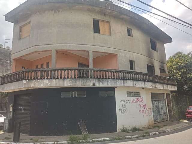 Sobrado com 211m² 3 quartos e 2 banheiros, à venda, no bairro Novo Osasco em Osasco