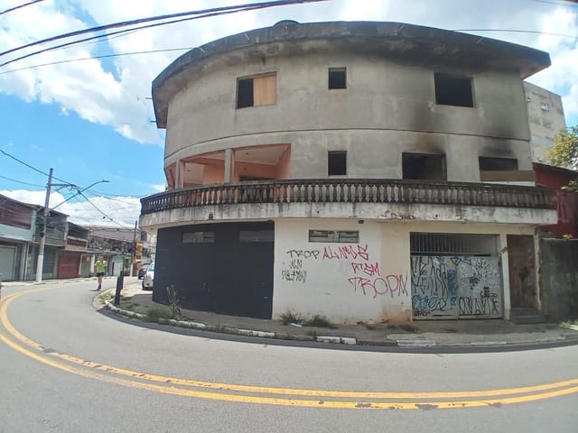 Sobrado com 211m² 3 quartos e 2 banheiros, à venda, no bairro Novo Osasco em Osasco