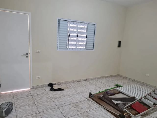 Sobrado com 179m² 3 quartos e 3 banheiros, à venda, no bairro Jardim Elvira em Osasco