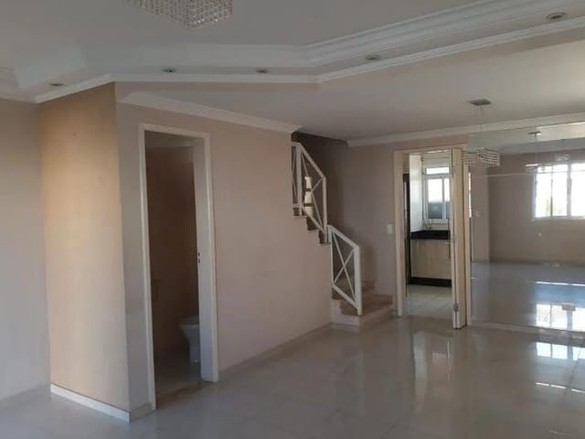 Sobrado com 125m² 3 quartos e 2 banheiros, à venda, no bairro Jardim Belizário em Cotia
