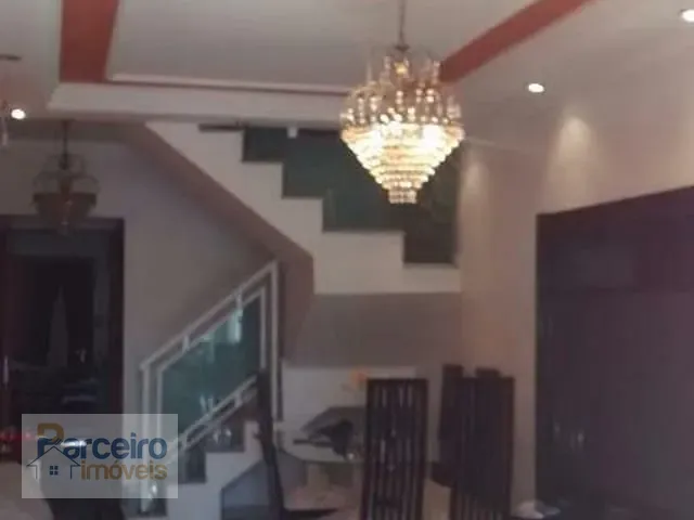 Sobrado com 110m² 4 quartos e 5 banheiros, à venda, no bairro Vila Nova Savoia em São Paulo