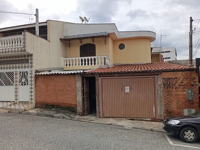 Sobrado com 310m² 3 quartos e 5 banheiros, à venda, no bairro Parque Itamarati em Itapevi