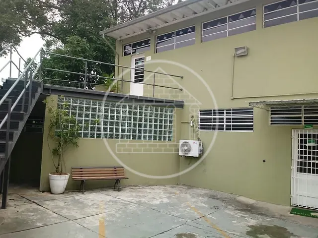 Sobrado com 700m², à venda, no bairro Higienópolis em São Paulo