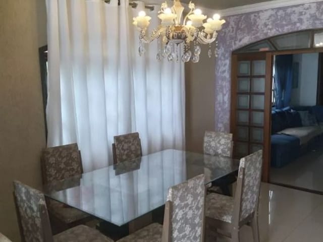 Sobrado com 390m² 4 quartos e 5 banheiros, à venda, no bairro Jardim Nova Itapevi em Itapevi