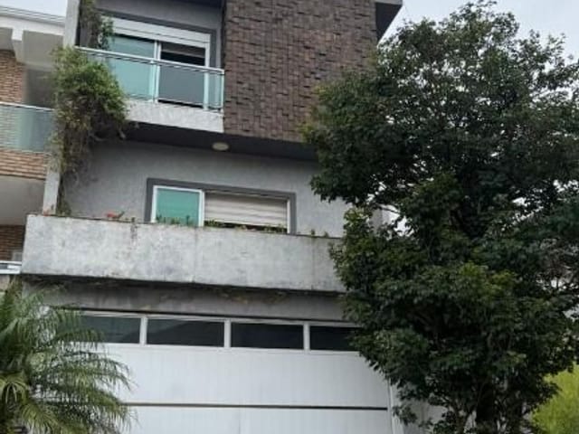 Sobrado com 210m² 3 quartos e 3 banheiros, à venda, no bairro Vale do Sol II em Itapevi