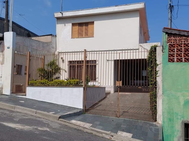 Foto do Sobrado - Excelente Sobrado à venda, 200 metros de terreno, 262 metros de construção, 3 dormitórios, 1 suite, 3 vagas Jardim Diogo, Guarulhos, SP | Imobiliária Compare