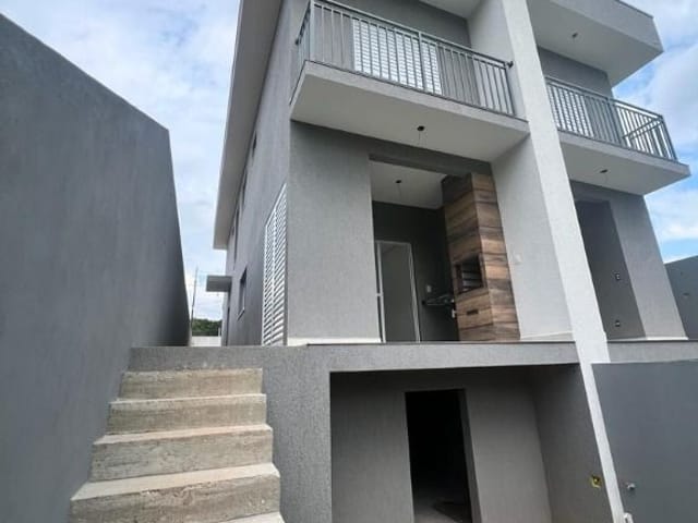 Sobrado com 125m² 3 quartos e 3 banheiros, à venda, no bairro Água Espraiada (Caucaia do Alto) em Cotia