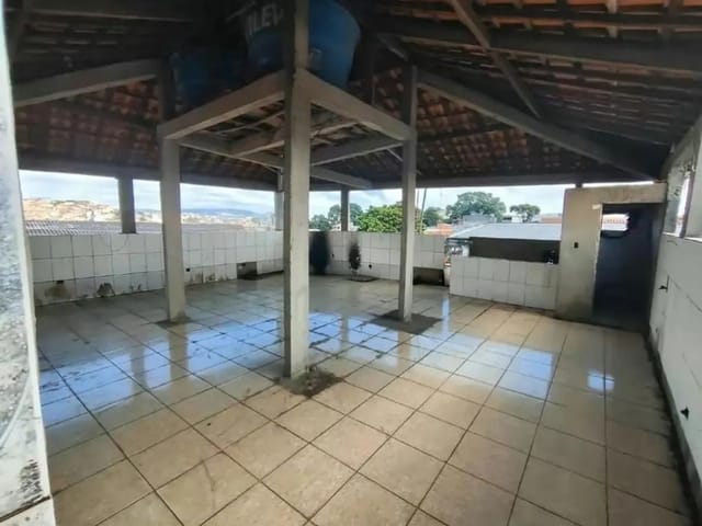 Sobrado com 300m² 4 quartos e 3 banheiros, à venda, no bairro Vila Capriotti em Carapicuíba
