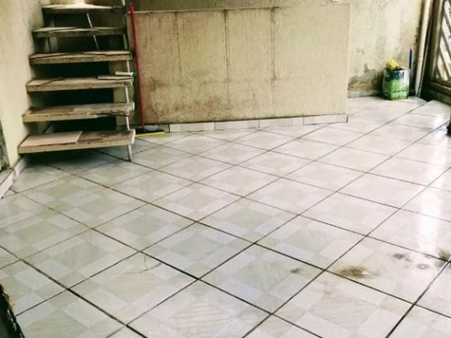 Sobrado com 125m² 5 quartos e 2 banheiros, à venda, no bairro Jardim Angélica em Carapicuíba