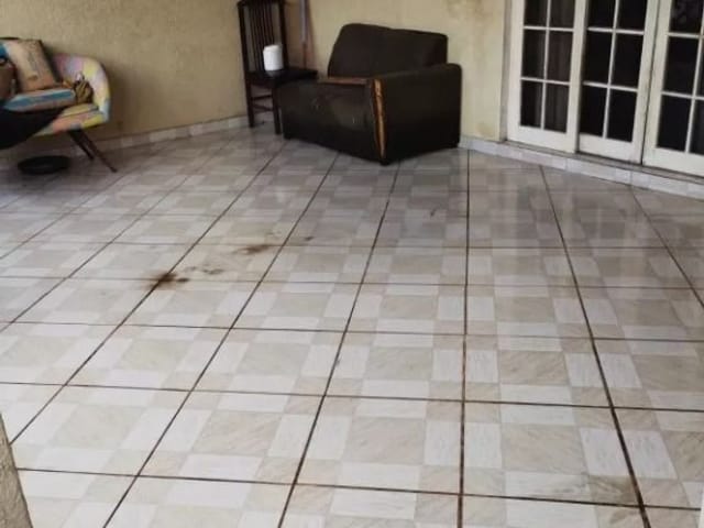 Sobrado com 125m² 5 quartos e 2 banheiros, à venda, no bairro Jardim Angélica em Carapicuíba